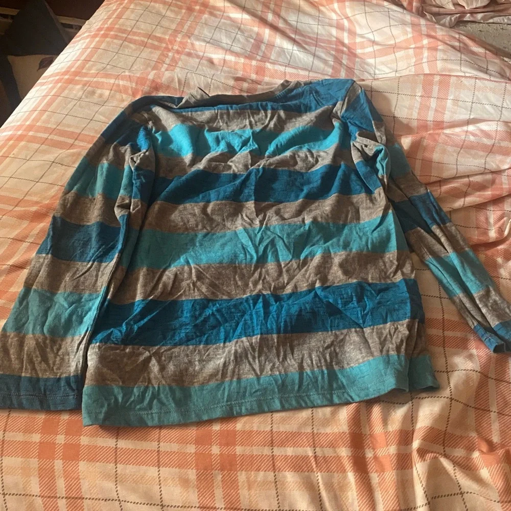 Old Navy Boys Long Sleeve‎ Tee - Blue and Gray Stripes